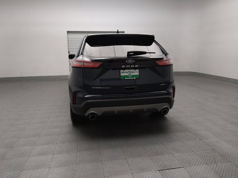 Used 2024 Ford Edge Titanium image 6