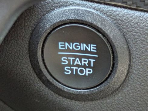 Certified 2023 Ford Escape ST-Line AWD/4WD image 28