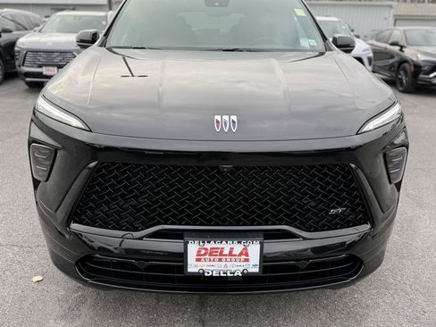 New 2026 Buick Enclave Sport Touring w/ Power Package image 2