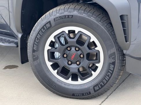 New 2026 Toyota 4Runner 4WD image 2