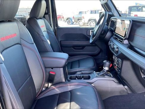 New 2026 Jeep Gladiator Rubicon AWD/4WD image 32