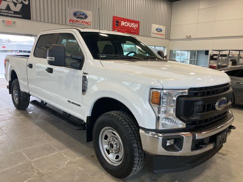 Used 2022 Ford F350 XL w/ Power Equipment Group image 3