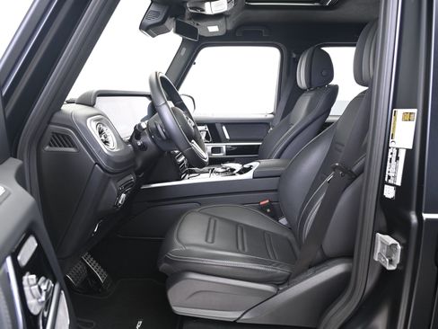 Used 2024 Mercedes-Benz G 550 image 28