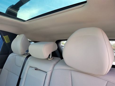 New 2026 Hyundai Tucson Limited image 15