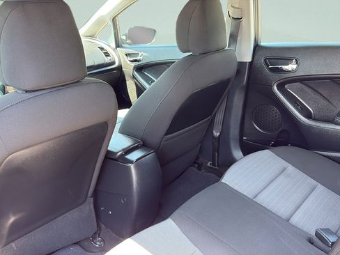 Used 2016 Kia Forte EX FWD image 21