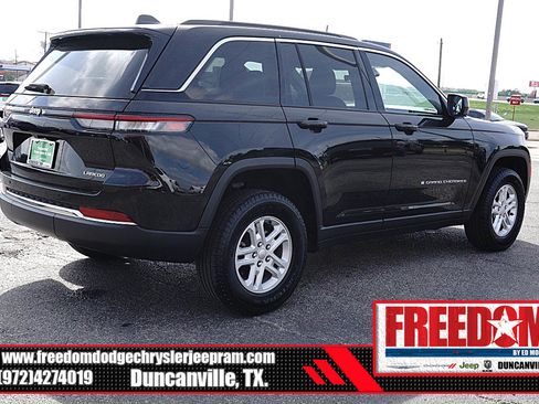 Certified 2025 Jeep Grand Cherokee Laredo image 5