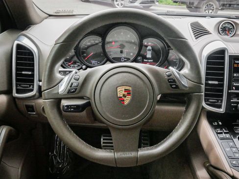 Used 2012 Porsche Cayenne S AWD/4WD image 18