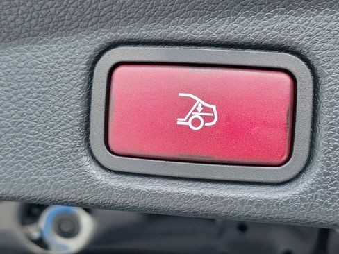 Used 2021 Mercedes-Benz E 450 Cabriolet image 12