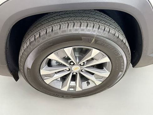 New 2026 Chevrolet Equinox LT image 34