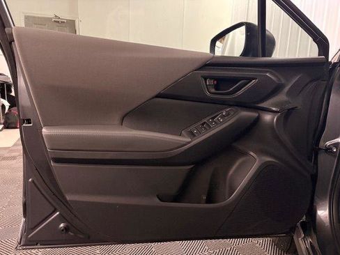 Used 2025 Subaru Crosstrek 2.0i Premium AWD/4WD image 6