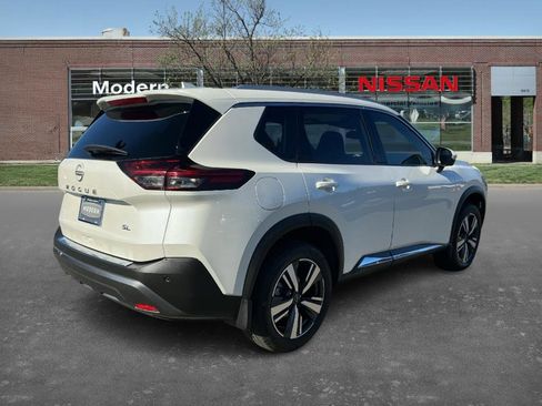 Certified 2023 Nissan Rogue SL image 4