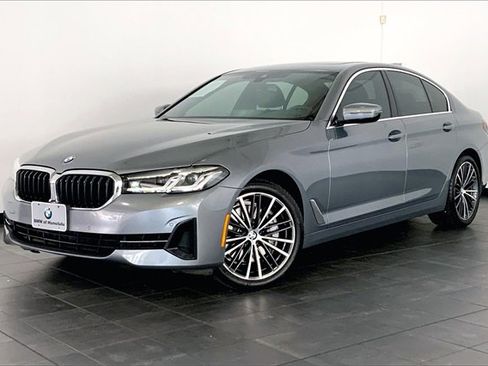 Certified 2023 BMW 540i image 1