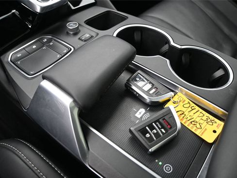 Certified 2023 Acura MDX SH-AWD w/ Technology Package image 5
