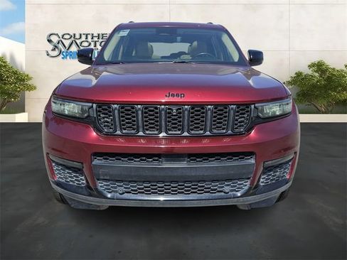 Used 2022 Jeep Grand Cherokee L Limited w/ Luxury Tech Group II RWD image 8