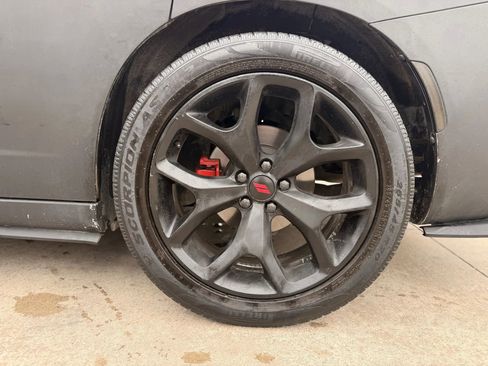 Used 2018 Dodge Charger R/T w/ Plus Group image 19