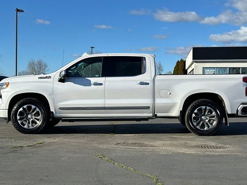 Used 2023 Chevrolet Silverado 1500 High Country w/ Technology Package image 7