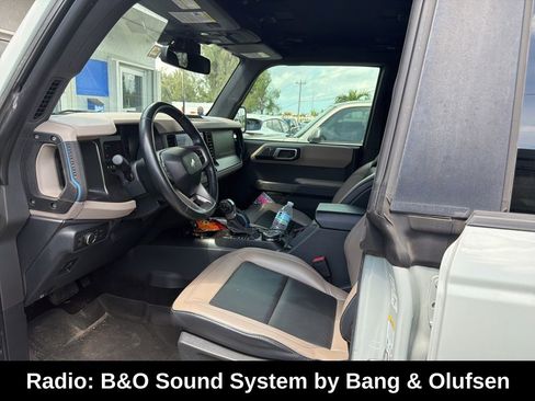 Used 2022 Ford Bronco Wildtrak image 4