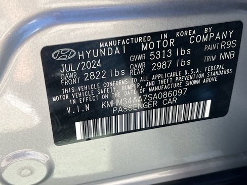 Certified 2025 Hyundai Ioniq 6 SEL RWD image 32