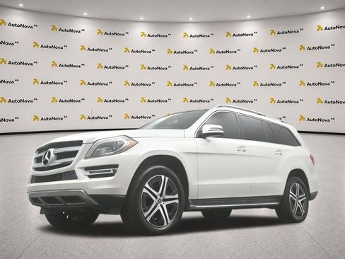 Used 2016 Mercedes-Benz GL 450 4MATIC w/ Premium I Package image 42