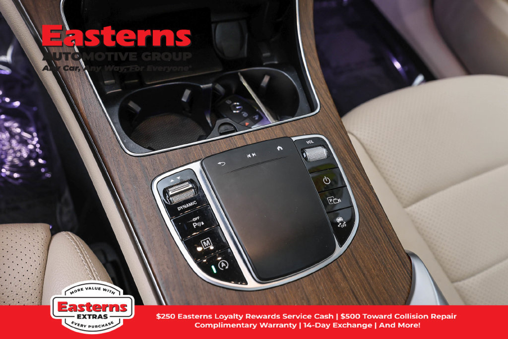 Used 2022 Mercedes-Benz GLC 300 4MATIC w/ Multimedia Package Lite image 21