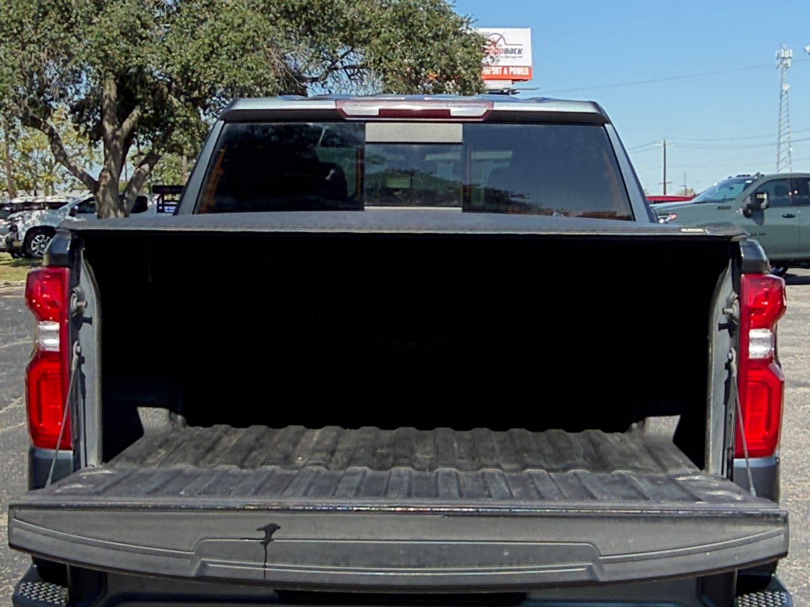 Used 2022 Chevrolet Silverado 1500 RST w/ Texas Edition Plus AWD/4WD image 19