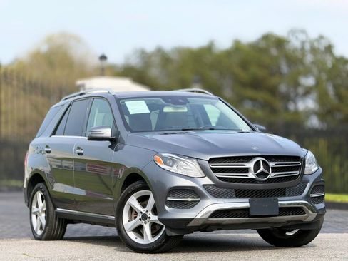 Used 2018 Mercedes-Benz GLE 350 4MATIC image 4