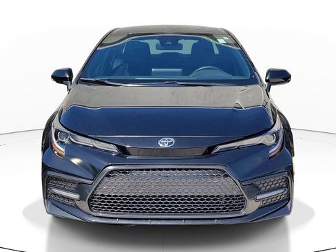 Used 2022 Toyota Corolla SE FWD image 2