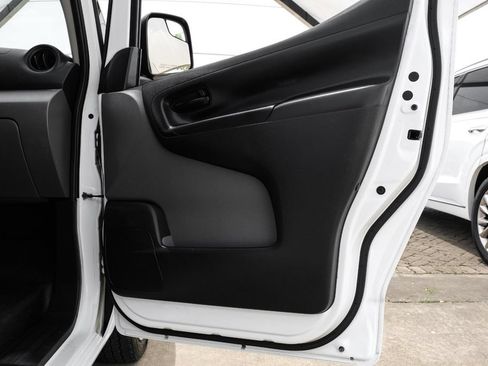 Used 2021 Nissan NV200 S w/ Back Door Glass Package FWD image 39