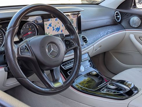 Certified 2017 Mercedes-Benz E 300 4MATIC image 9