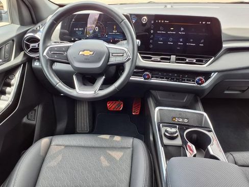 Used 2026 Chevrolet Equinox LT w/ Convenience Package II AWD/4WD image 6