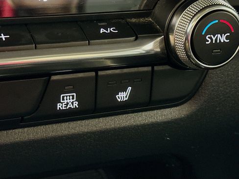 Used 2023 MAZDA CX-30 AWD 2.5 S w/ Preferred Package image 3