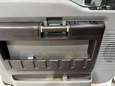 Used 2016 Ford F250 XL w/ Power Equipment Group image 16