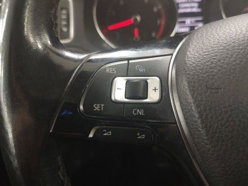 Used 2017 Volkswagen Jetta SE image 14