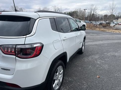 Used 2022 Jeep Compass Latitude AWD/4WD image 6