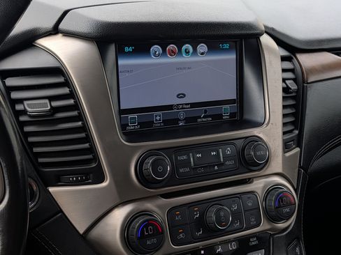Used 2019 GMC Yukon XL Denali AWD/4WD image 31