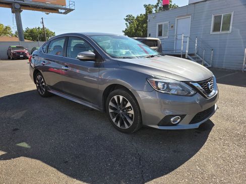 Used 2019 Nissan Sentra SR FWD image 5