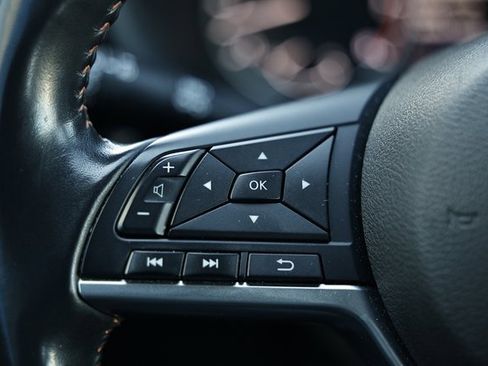 Used 2020 Nissan Sentra SR w/ Lighting Package image 29