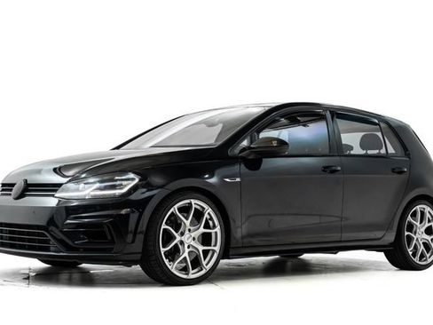 Used 2018 Volkswagen Golf 4-Door AWD/4WD image 10