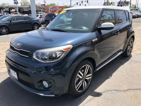Used 2018 Kia Soul + image 6