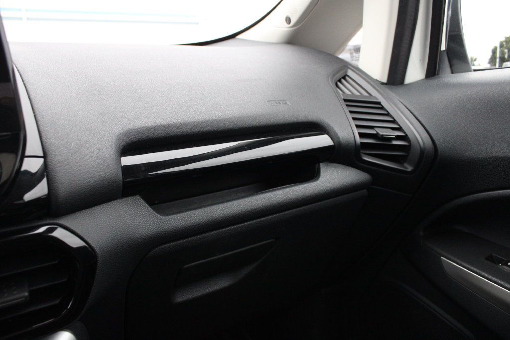 Used 2018 Ford EcoSport Titanium FWD image 20