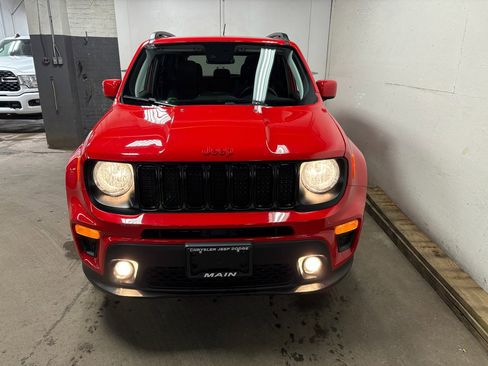 Used 2022 Jeep Renegade Latitude w/ Sun/Sound Group image 5