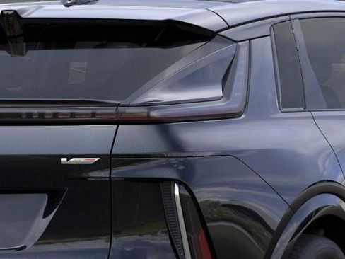 New 2026 Cadillac Lyriq V w/ Exterior Carbon Fiber Package AWD/4WD image 11