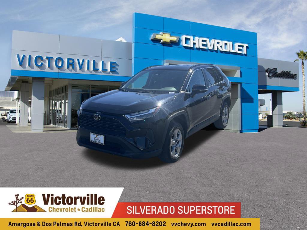Used 2025 Toyota RAV4 XLE FWD image 1