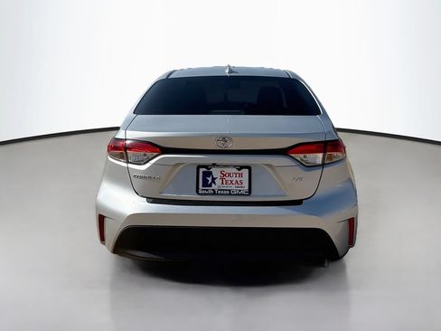 Used 2025 Toyota Corolla LE FWD image 6