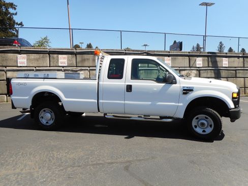 Used 2008 Ford F350 4x4 SuperCab Super Duty image 6