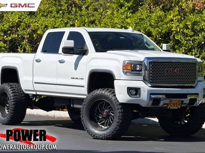 Used 2015 GMC Sierra 2500 Denali w/ Duramax Plus Package