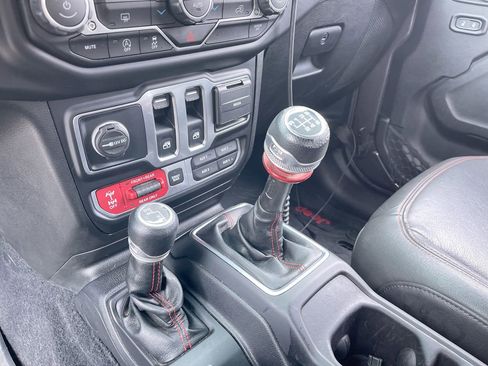 Used 2020 Jeep Wrangler Rubicon image 12