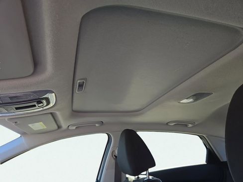 Used 2021 Hyundai Elantra SEL w/ Convenience + Premium Package image 19