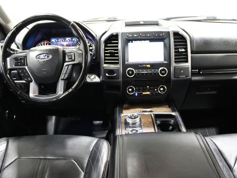 Used 2018 Ford Expedition Max Platinum AWD/4WD image 2
