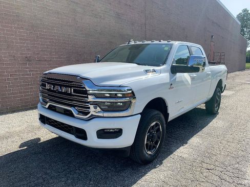 Used 2026 RAM 2500 Laramie AWD/4WD image 1